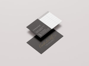 Vorder- und Rückseite der Visitenkarte von Kordula Roß Friseure