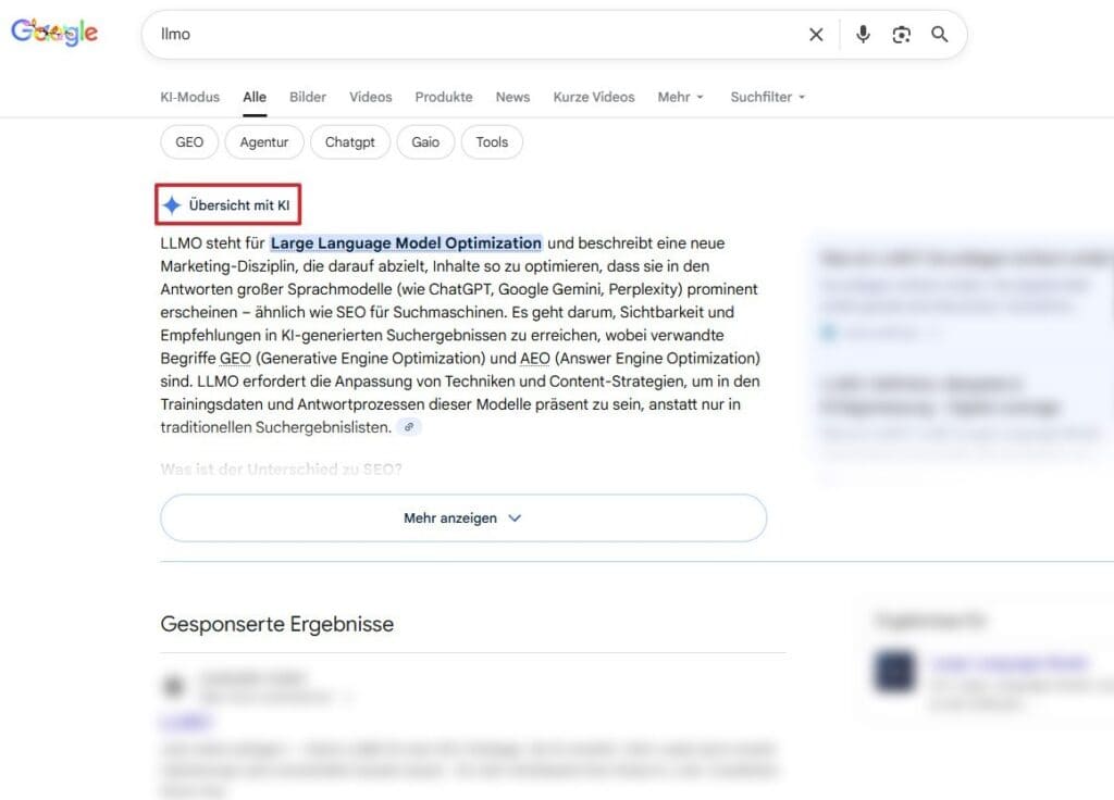 Ein Bild von den AI-Overviews in der Google-Suche. Darin wird der Suchbegriff "LLMO" vom KI-Modell erklärt