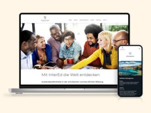 Das Webdesign für die International Education UG auf Laptop und Smartphone